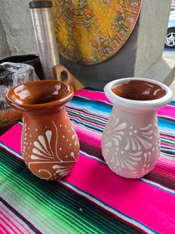 Lindos floreros antes $20  ahora  a solo ($15 ) aproveche  tel (contact info removed) ( cada  uno )