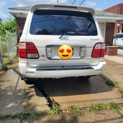 2004 Lexus LX 470