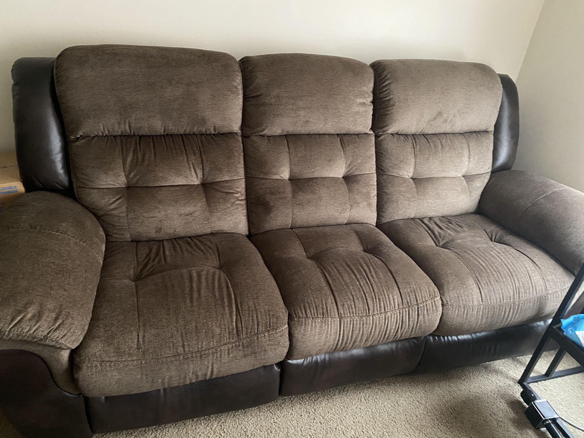 Sofa/ Recliner 