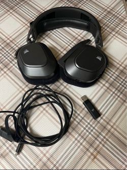 Gaming accessory (wireless rgb headset)