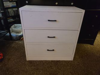 White 3 Drawer Dresser