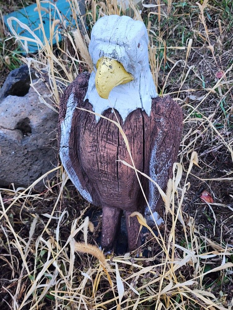 2 Wooden Eagles For Lawn Or Garden