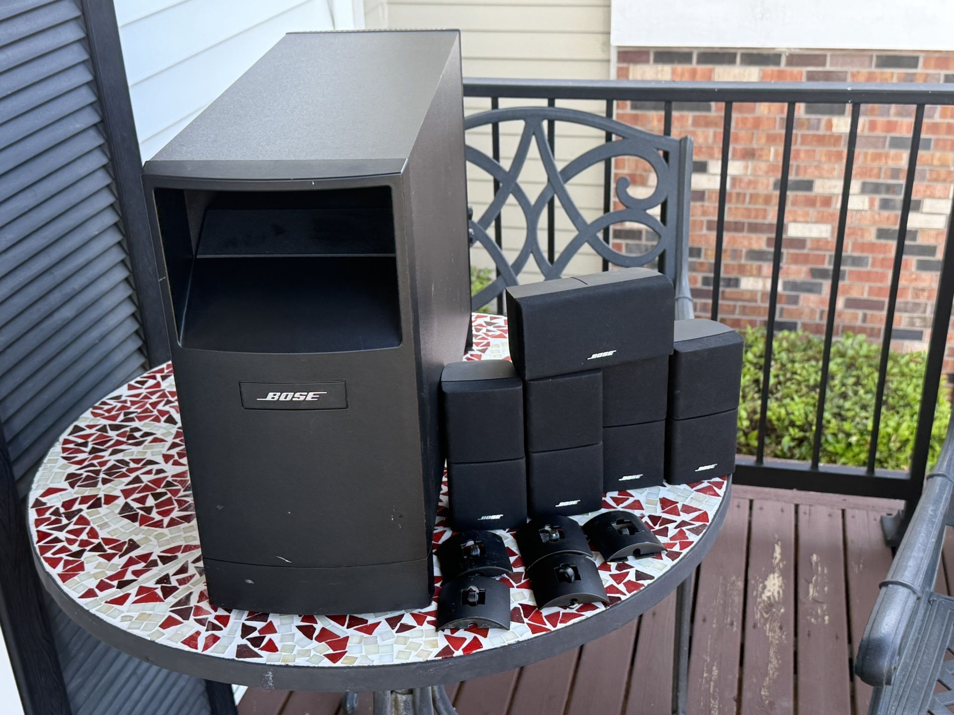 Bose Acoustimass 10 Series III Home Theater Speaker System, Black