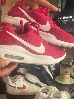 Pink Nike women shoes