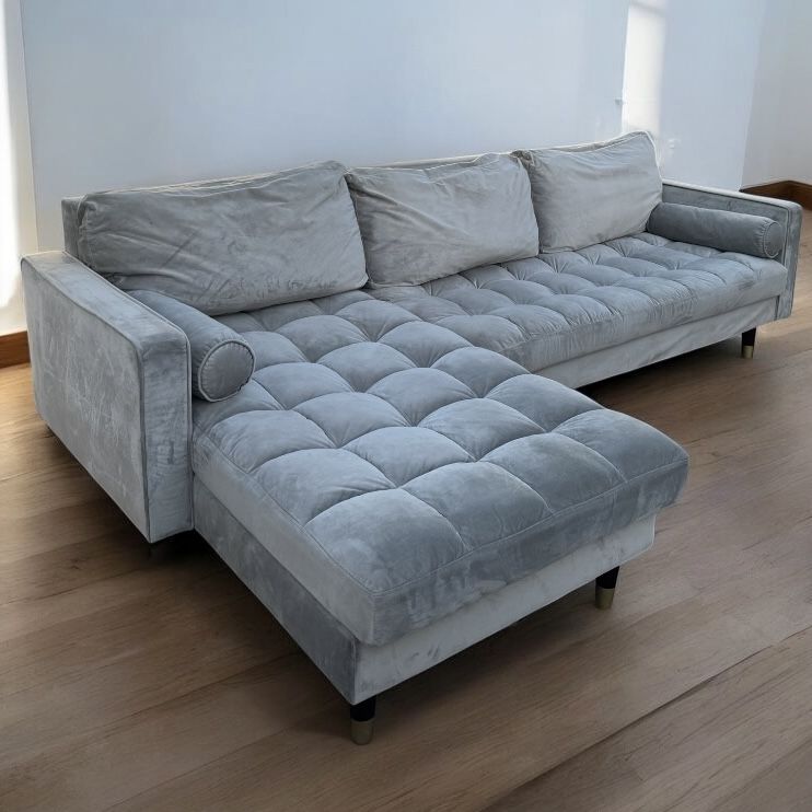 GREY SECTIONAL COUCH