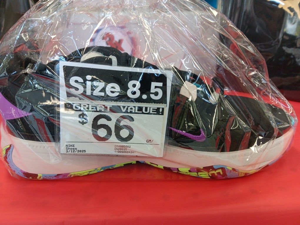 Nike Shoes 8.5 