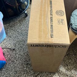 BNIB Soda Stream Terra Bundle