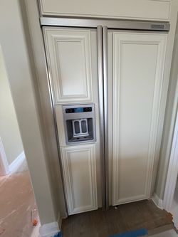 Built-In Side-by-Side Refrigerator with Ice Dispenser