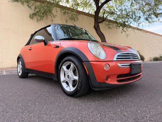2005 MINI COOPER, ONE OWNER CAR, CLEAN AUTO-CHECK, COLD AC, GREAT ON GAS, FINANCE AVAILABLE 🚘