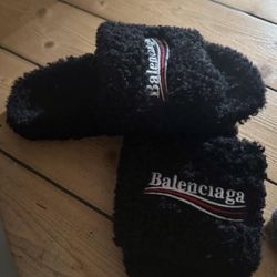 Balenciage slides 