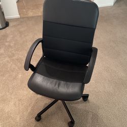 Black Rotating Study Chair In Great Condition