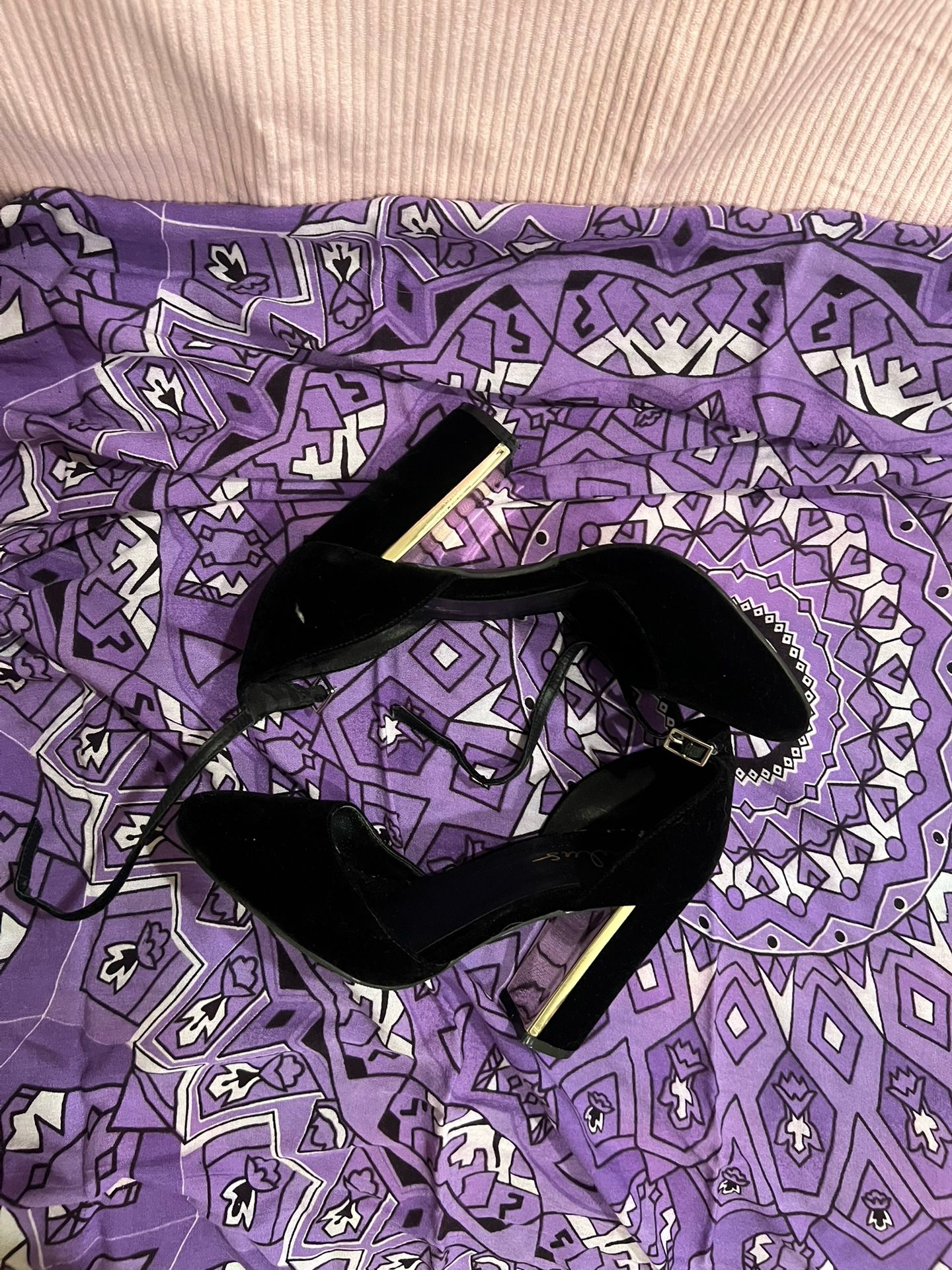 Lulu’s heels