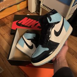 Jordan 1 Blue Chill Size 9.5W/8m