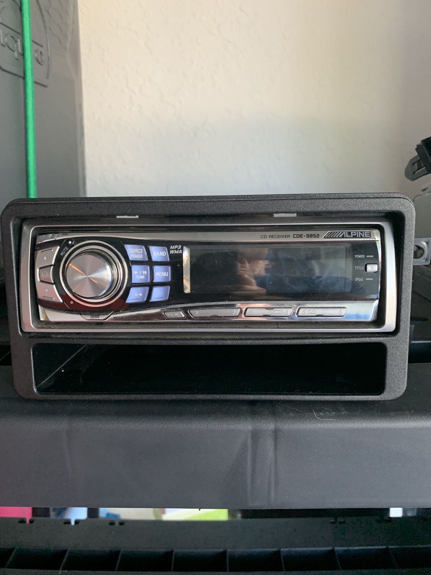 Alpine car stereo with CD player 📻 💿