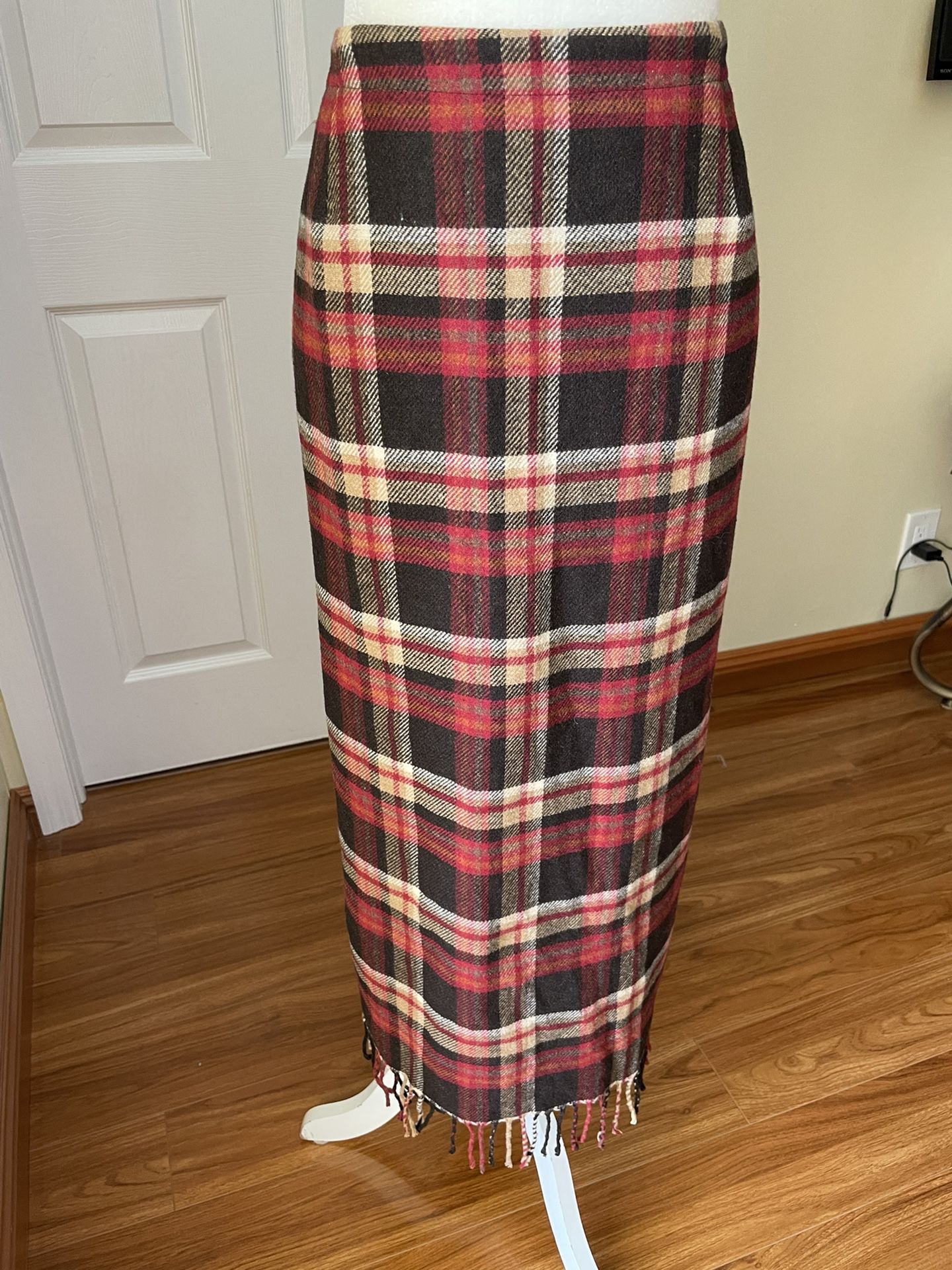 Michele fringe bottom lining Long skirt S12