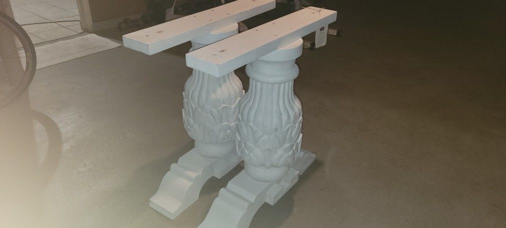 NEW Dining Room table Base white sandblasted Home decorators Base.
