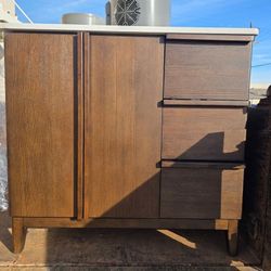 Home Decorators Collection Sellan 37 in. Single Sink Dark Walnut Bath Vanity with Calacatta White Quartz Top (Assembled
https://offerup.com/redirect/?