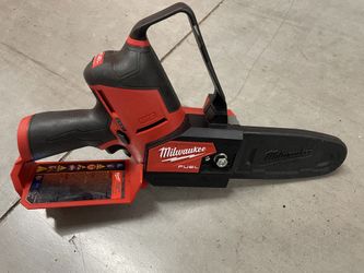 Milwaukee FUEL 6in. M12V Hacksaw