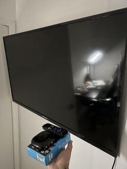 Roku and Element 55” Tv