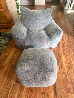 Toam 'bean bag' chair with ottoman