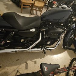 2015 Harley Iron 883