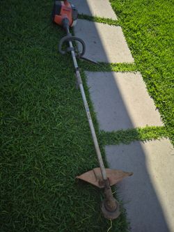 Husqvarna Weed Eater For Sale for parts only