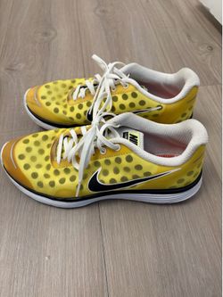 NIKE SNEAKERS