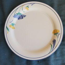 Lennox Buttercups On Blue 8.5 Inch Salad Plate