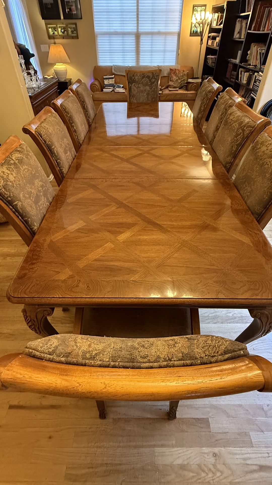 Dining Room Table And Chairs (10)-Thomasville