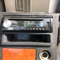 Car Pioneer Stereo System 3000m Amplifier, Kicker 12” Subwoofer 