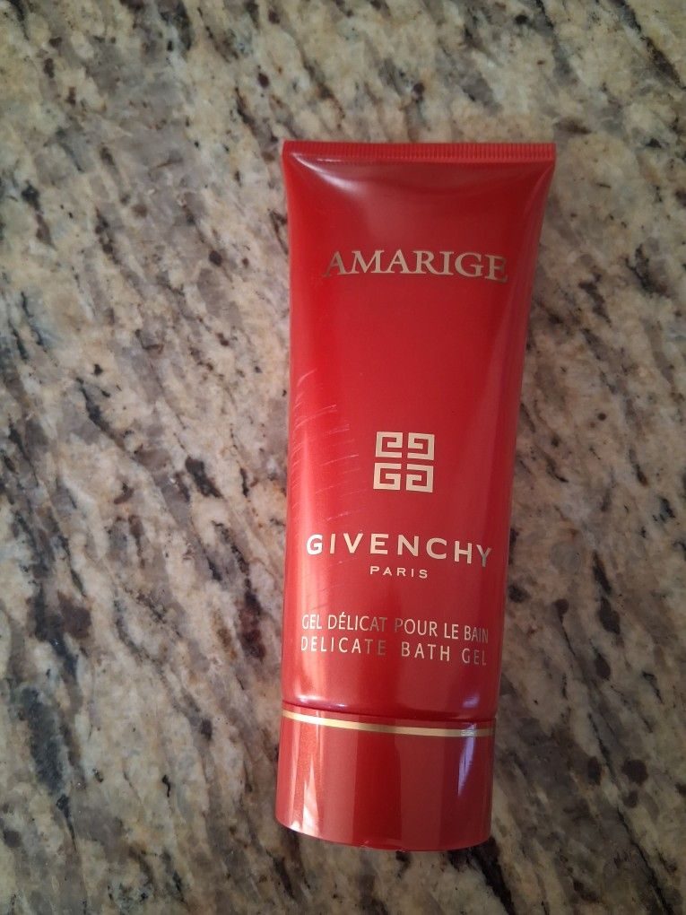 Amarige De Givenchy Paris Perfumed Gentle Bath Gel For Women RARE