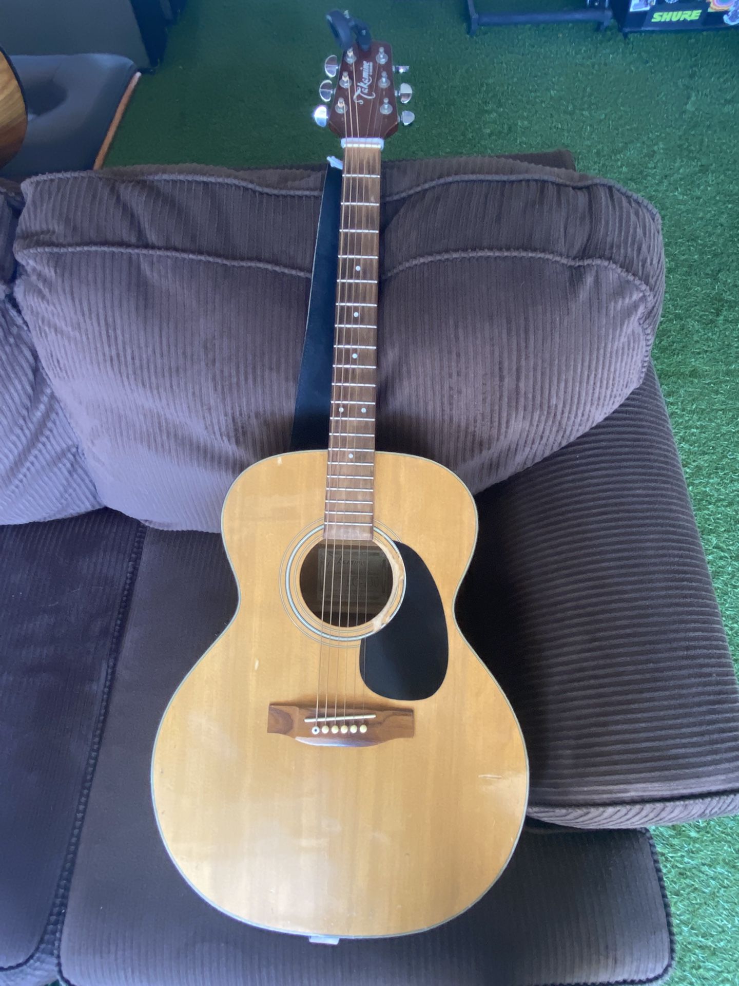 Takamine Acoustic Guitar
