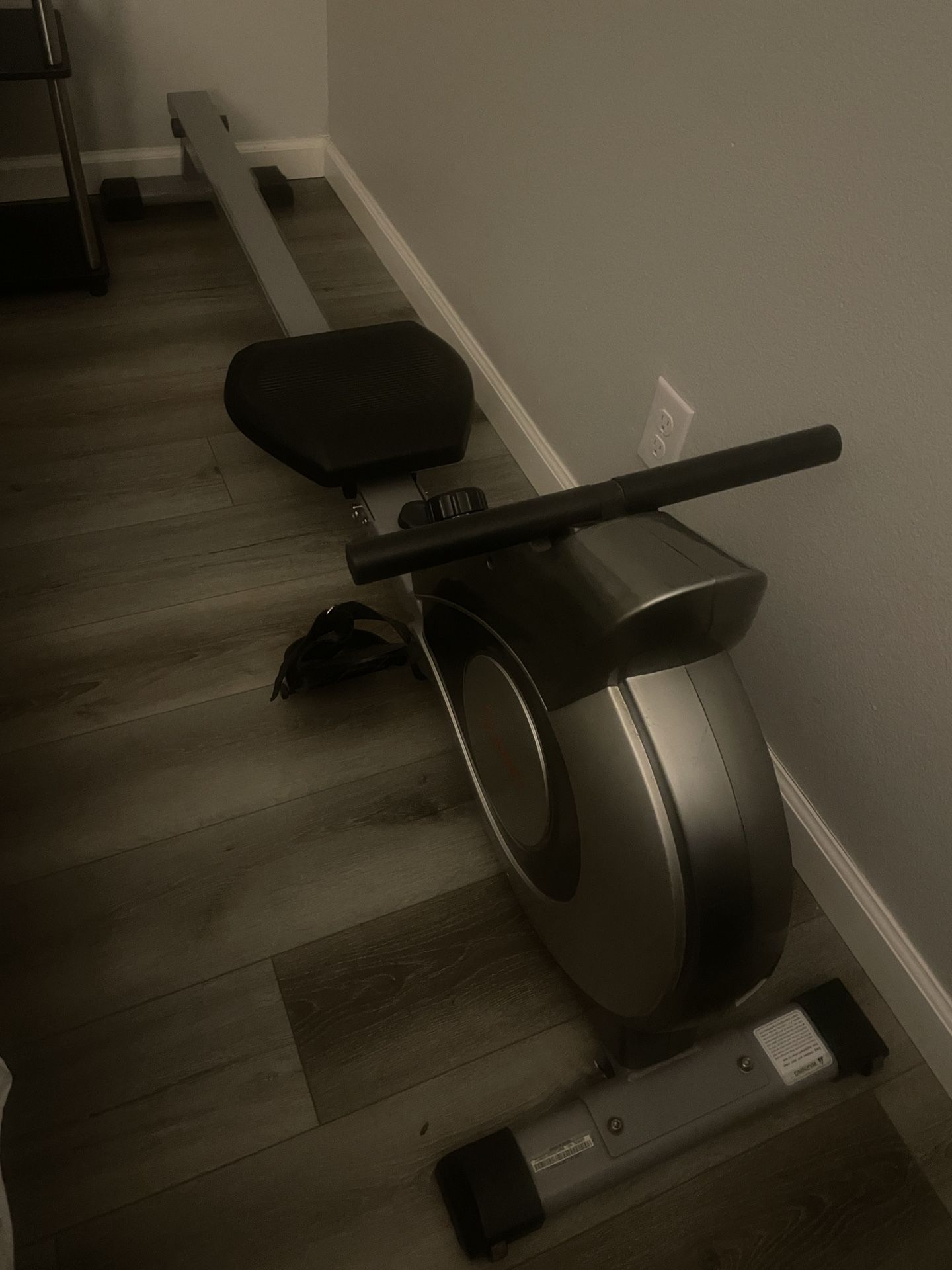 Sunny Health & Fitness Magnetic Rowing Machine