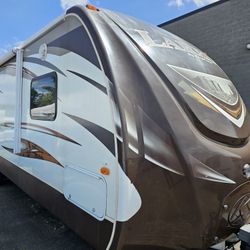 2013 Keystone Laredo 296 RL Cold Weather Package