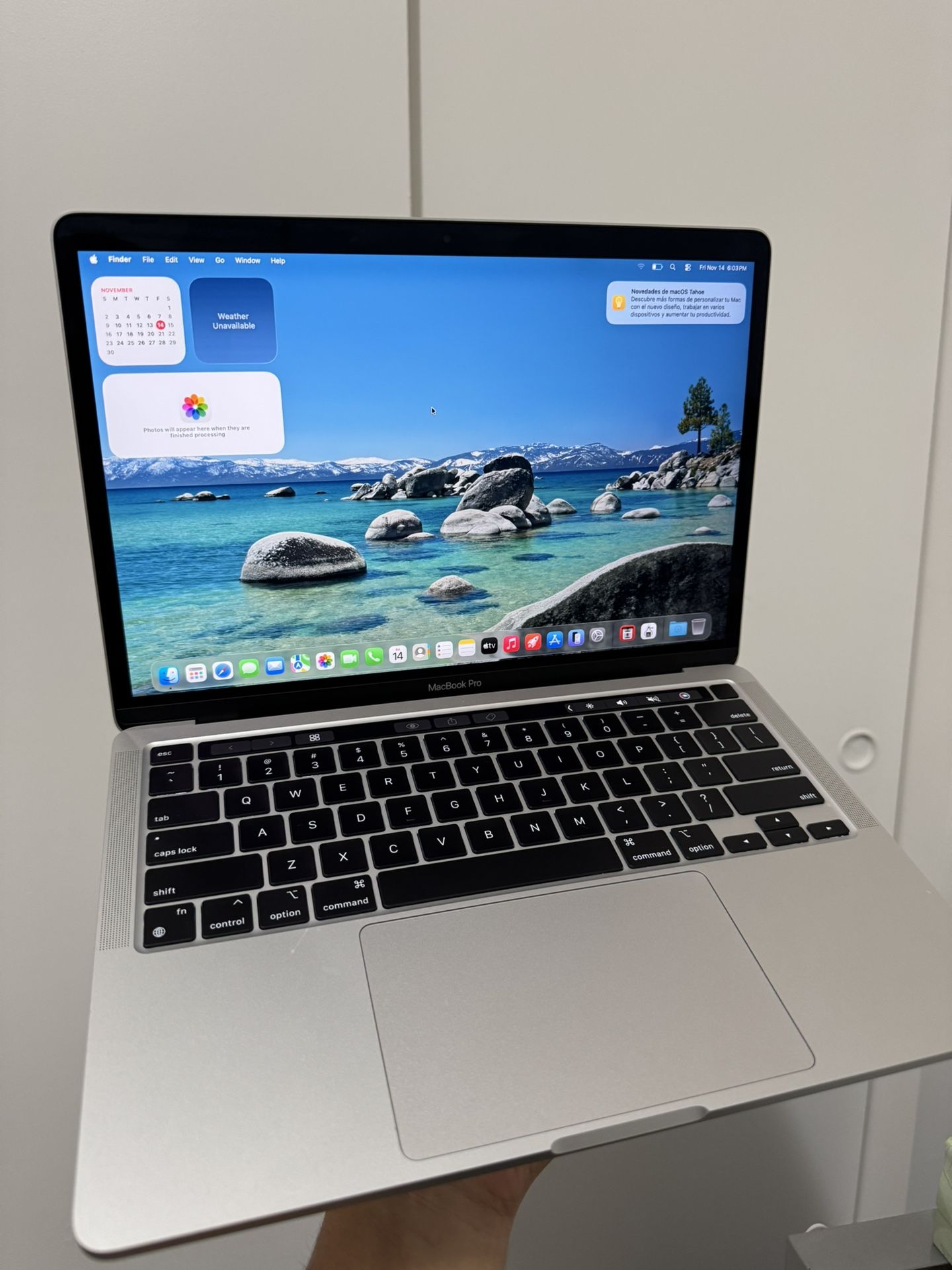 Macbook Pro 2022 M2 Like New!