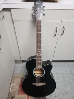 New acoustic guitar/Nueva guitarra acoustica