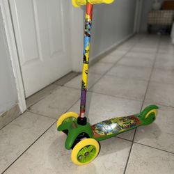 Teenage Mutant Ninja Turtles Ride-N-Glide Scooter, 3 Wheel Kick Scooter for Kids