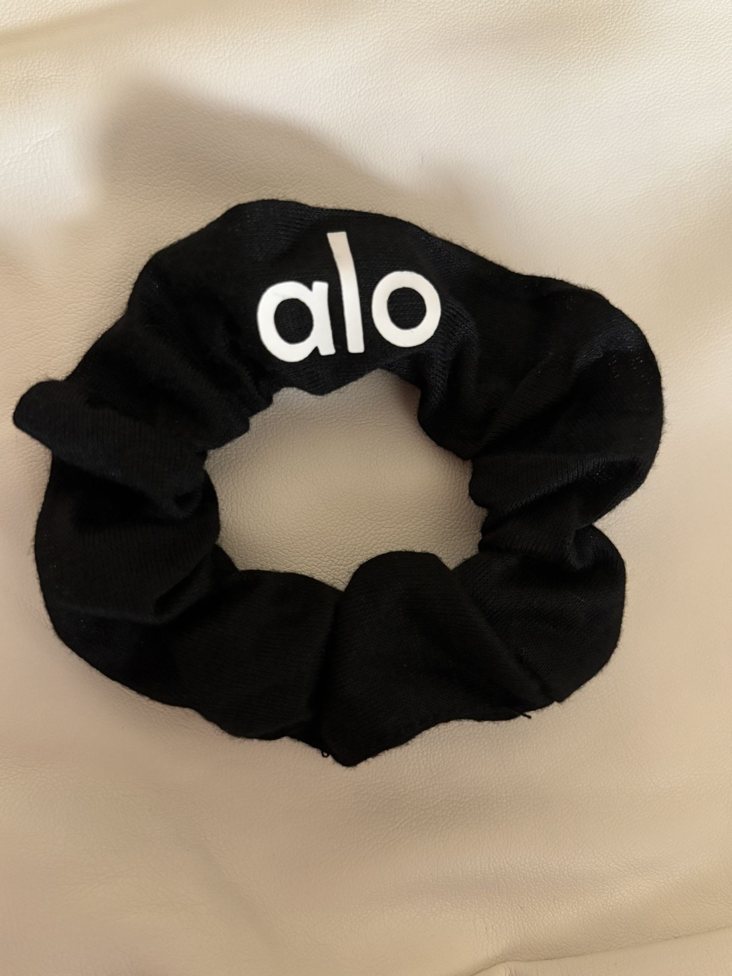 Alo Scrunchie