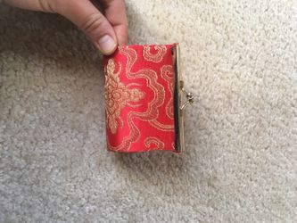 Coin purse with Chinese character