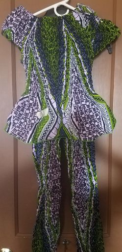 Stretch pant and top. Medium size