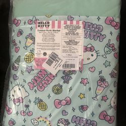 Hello Kitty Picnic Blanket 