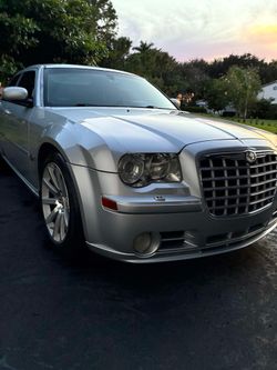 chrysler 300 srt8