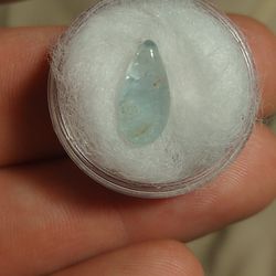 aquamarine cabochon 