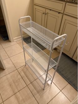 Slim bathroom stand