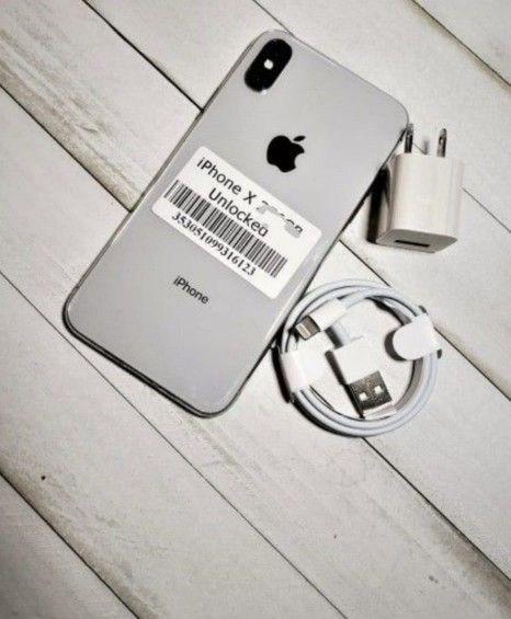 Unlocked iPhone X 64Gb warranty/charger