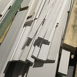 Molding/framing Wood  $250 All 