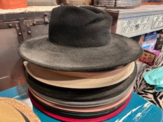 Bundle felt and straw hats