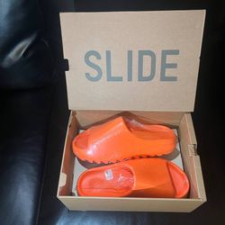 Yeezy Slide 