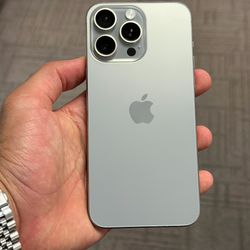 iPhone 15 Pro Max 'Natural Titanium' · Unlocked - 256GB