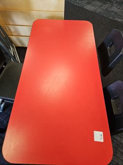 Kids table. Adjustable height.